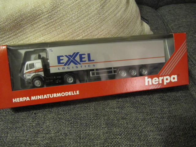 HERPA-143820-EXEL-MB-ACTROS-Sammlungsauflsung-111232836593.jpg