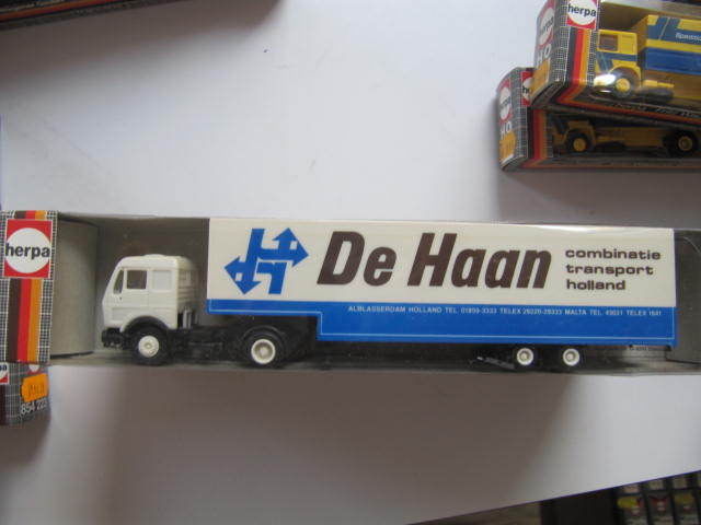 HERPA-811260-MB-SZ-DE-HAAN-NEU-121397611425.jpg