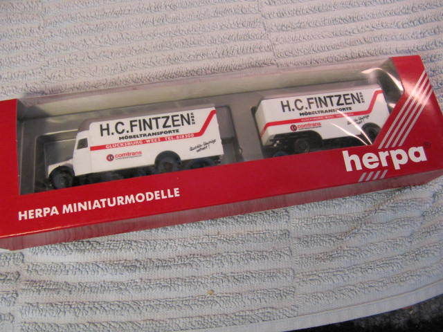 Herpa-145978-FINTZEN-MBELKOFFER-NEU-121307530668.jpg