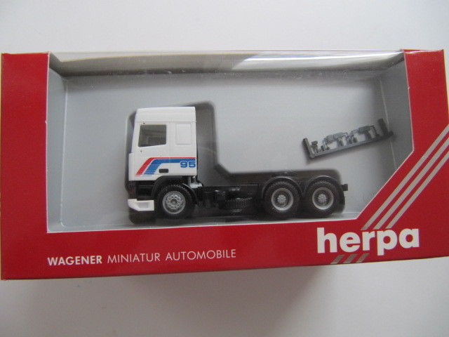 SELTEN-Herpa-825000-ZUGMASCHINE-DAF-95-neu-121425739659.jpg